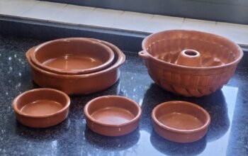 Cake dish and other dishes