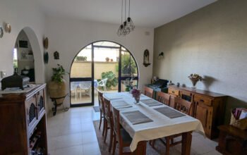 LIJA – Terraced House, 3 Bedroom, 4 Car Garage