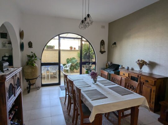 LIJA – Terraced House, 3 Bedroom, 4 Car Garage